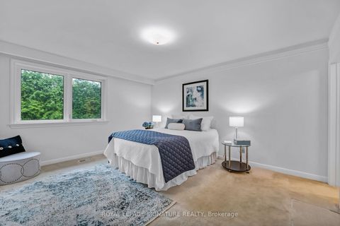 Photo 17 at 23 Palomino Crescent, Bayview Village, Toronto