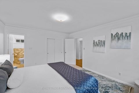 Photo 18 at 23 Palomino Crescent, Bayview Village, Toronto