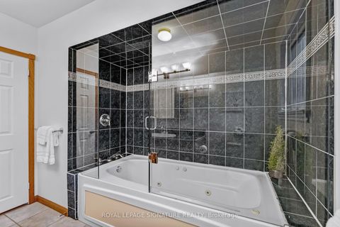 Photo 28 at 23 Palomino Crescent, Bayview Village, Toronto