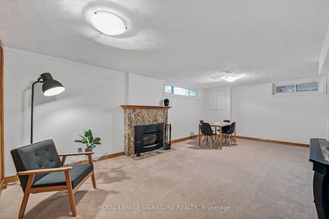 Photo 31 at 23 Palomino Crescent, Bayview Village, Toronto