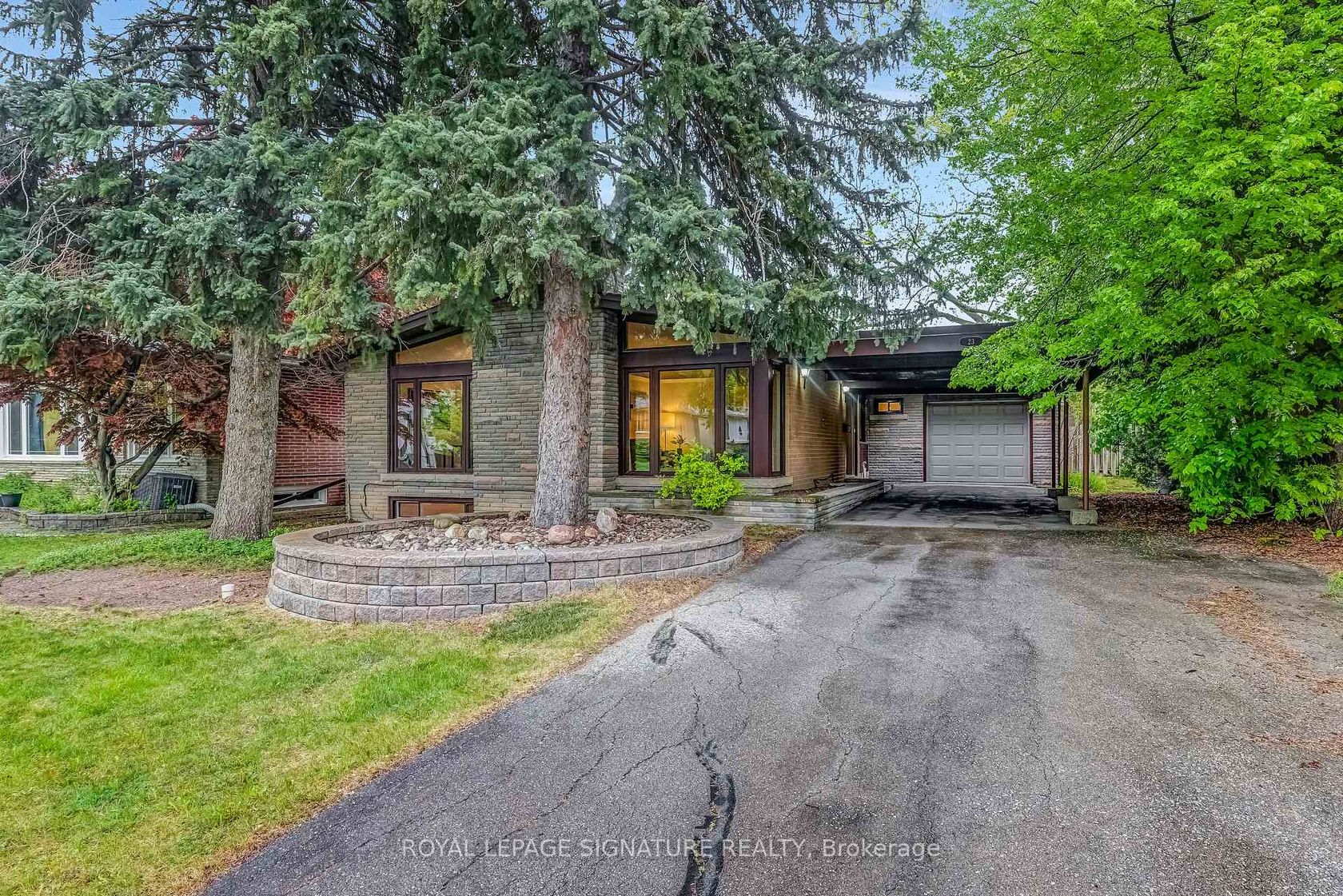 23 Palomino Crescent, Bayview Village, Toronto 