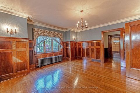 Photo 3 at 60 High Street, Queen's Park, Barrie