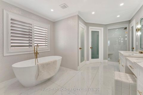 Photo 14 at 2469 Whistling Springs Crescent, WM Westmount, Oakville