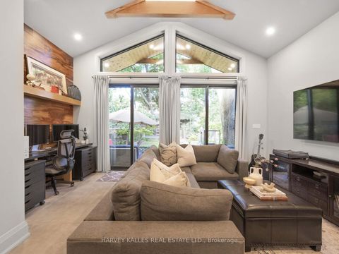 Photo 12 at 116 Pinewood Avenue, Cedarvale, Toronto