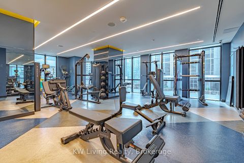 Photo 15 at 4009 - 1 Yorkville Avenue, Annex, Toronto