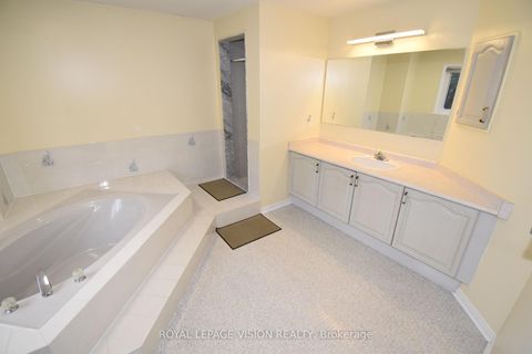 Photo 18 at 14 Glenheather Terrace, Rouge E11, Toronto