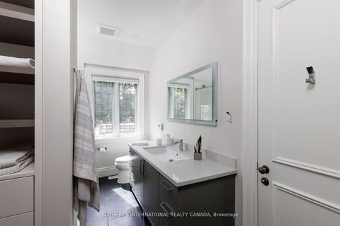 Photo 29 at 67 Kingsway Crescent, Kingsway South, Toronto