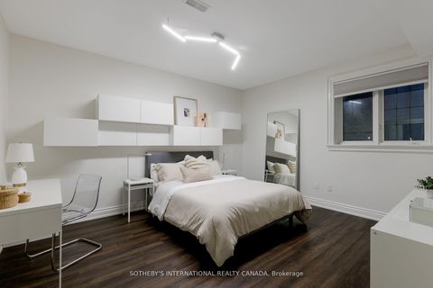 Photo 35 at 67 Kingsway Crescent, Kingsway South, Toronto