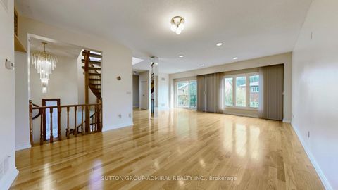 Photo 11 at 33 Carnival Court, Branson, Toronto
