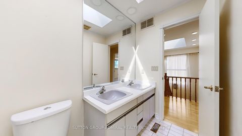 Photo 31 at 33 Carnival Court, Branson, Toronto