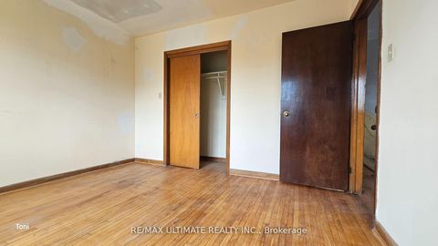 Photo 14 at 300 Earlscourt Avenue, Fairbank, Toronto