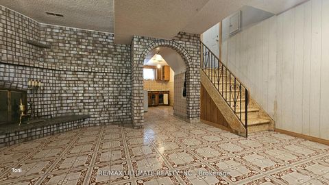 Photo 19 at 300 Earlscourt Avenue, Fairbank, Toronto