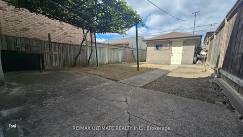 Photo 23 at 300 Earlscourt Avenue, Fairbank, Toronto