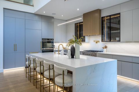 Photo 10 at 14 Penhale Drive, Humber Heights, Toronto