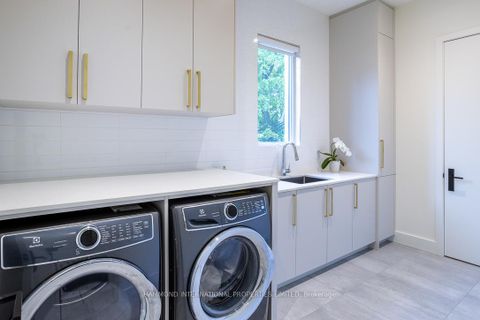 Photo 17 at 14 Penhale Drive, Humber Heights, Toronto