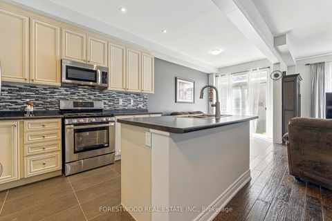 Photo 7 at 634 Sweetwater Crescent, Glenway Estates, Newmarket