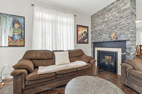 Photo 12 at 634 Sweetwater Crescent, Glenway Estates, Newmarket