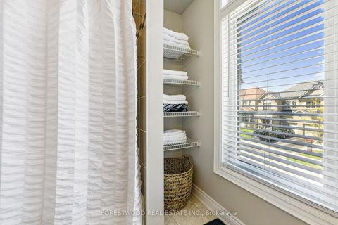 Photo 18 at 634 Sweetwater Crescent, Glenway Estates, Newmarket