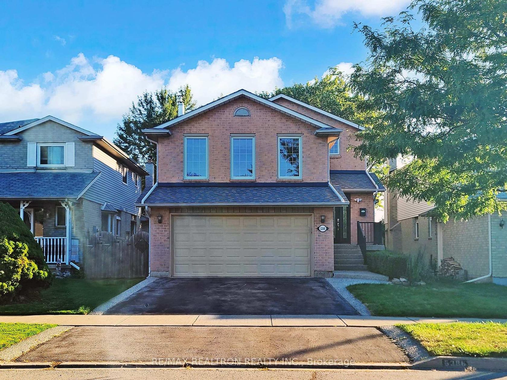 5386 Sheldon Park Drive, Appleby, Burlington 