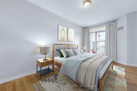 Photo 4 at 705 - 4200 Bathurst Street, Clanton Park, Toronto