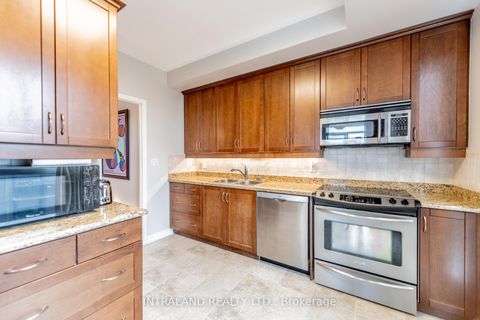 Photo 7 at 705 - 4200 Bathurst Street, Clanton Park, Toronto