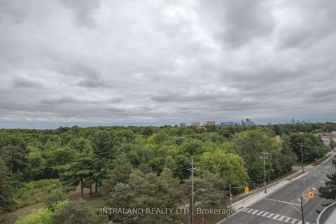 Photo 17 at 705 - 4200 Bathurst Street, Clanton Park, Toronto