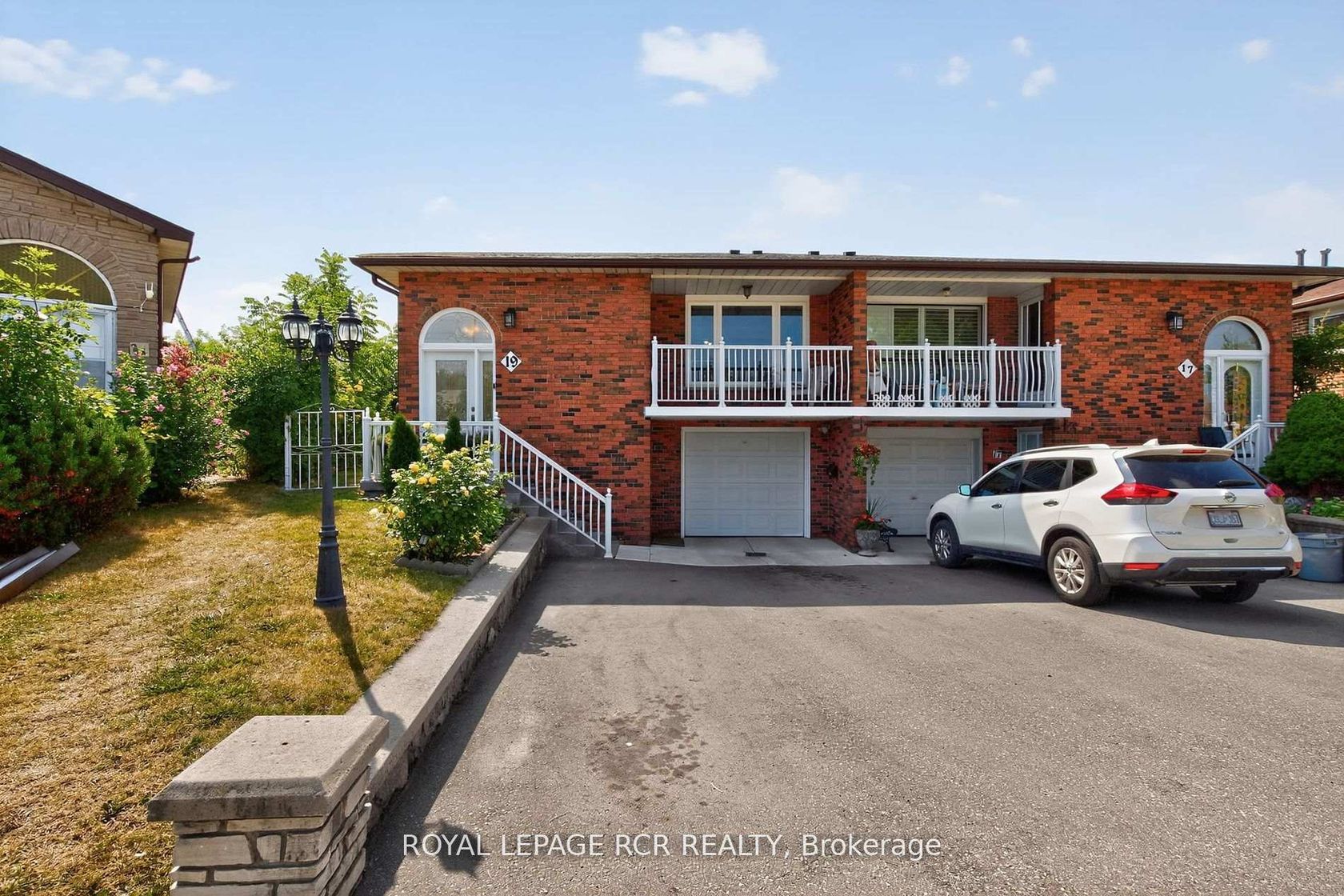 19 Navaho Drive, Pleasant View, Toronto 