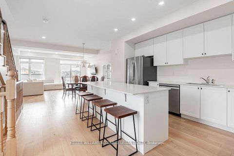 Photo 8 at 351 Tennant Circle, Vellore Village, Vaughan
