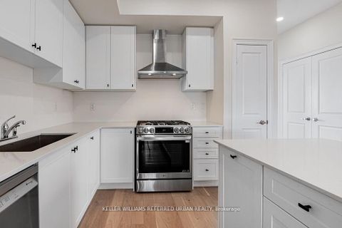 Photo 10 at 351 Tennant Circle, Vellore Village, Vaughan