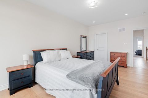 Photo 21 at 351 Tennant Circle, Vellore Village, Vaughan