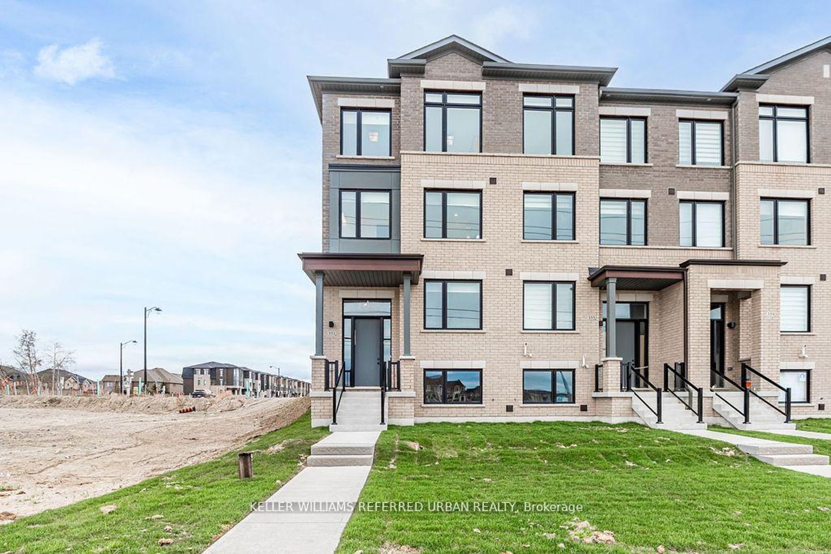 351 Tennant Circle, Vellore Village, Vaughan 