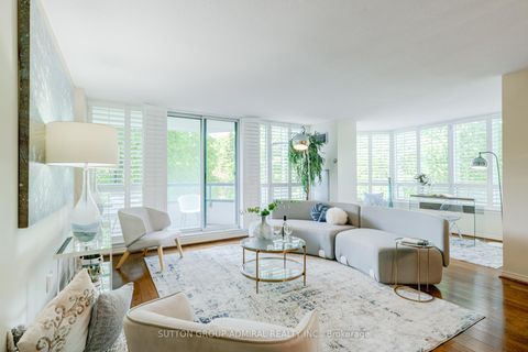 Photo 1 at 311 - 7250 Yonge Street, Yorkhill, Vaughan