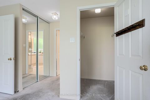 Photo 13 at 311 - 7250 Yonge Street, Yorkhill, Vaughan