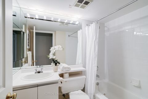 Photo 16 at 311 - 7250 Yonge Street, Yorkhill, Vaughan