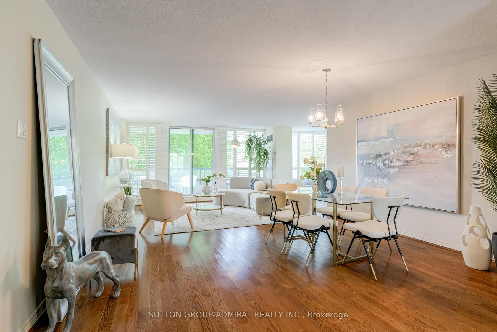 311 - 7250 Yonge Street, Yorkhill, Vaughan 