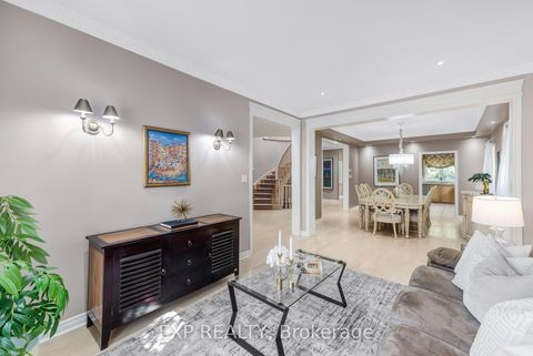 Photo 5 at 444 Highcliffe Drive, Uplands, Vaughan