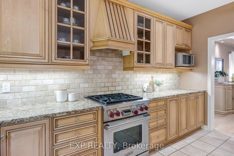 Photo 10 at 444 Highcliffe Drive, Uplands, Vaughan