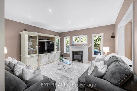 Photo 14 at 444 Highcliffe Drive, Uplands, Vaughan