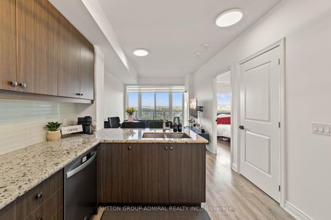 Photo 21 at 916 - 9618 Yonge Street, North Richvale, Richmond Hill
