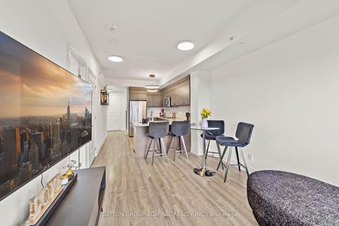 Photo 26 at 916 - 9618 Yonge Street, North Richvale, Richmond Hill