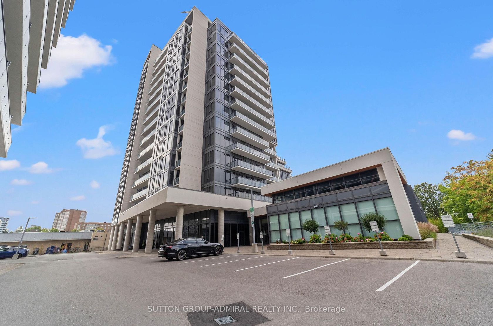 916 - 9618 Yonge Street, North Richvale, Richmond Hill 