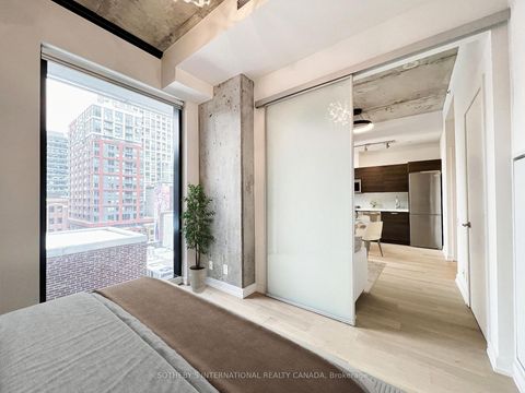 Photo 8 at 606 - 11 Charlotte Street, Waterfront Communities C1, Toronto