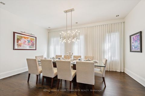 Photo 4 at 8 Winterport Court, South Richvale, Richmond Hill