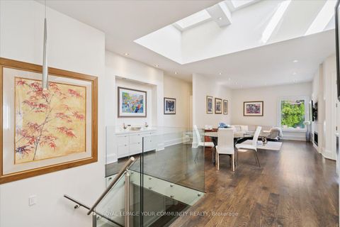 Photo 6 at 8 Winterport Court, South Richvale, Richmond Hill