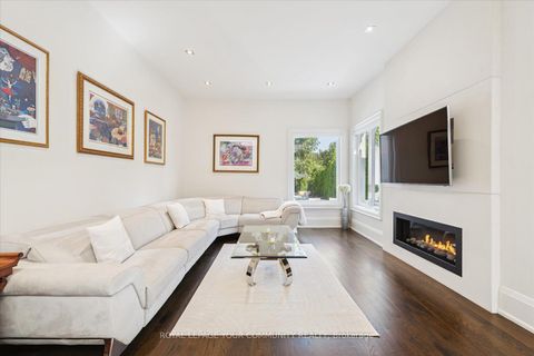 Photo 13 at 8 Winterport Court, South Richvale, Richmond Hill Photo 13 at 8 Winterport Court, South Richvale, Richmond Hill