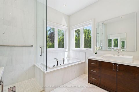 Photo 20 at 8 Winterport Court, South Richvale, Richmond Hill
