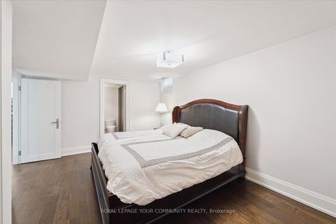 Photo 34 at 8 Winterport Court, South Richvale, Richmond Hill