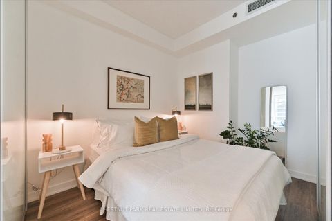 Photo 13 at 1020 - 21 Nelson Street, Waterfront Communities C1, Toronto