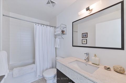 Photo 17 at 1020 - 21 Nelson Street, Waterfront Communities C1, Toronto