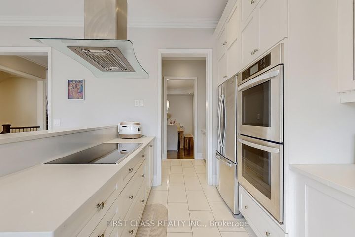 Photo 7 at 144 Alpaca Drive, Jefferson, Richmond Hill